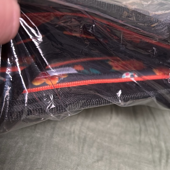 Harvey’s Seatbelt Pixar Coco Sold Out Tote NIP - Picture 3 of 6